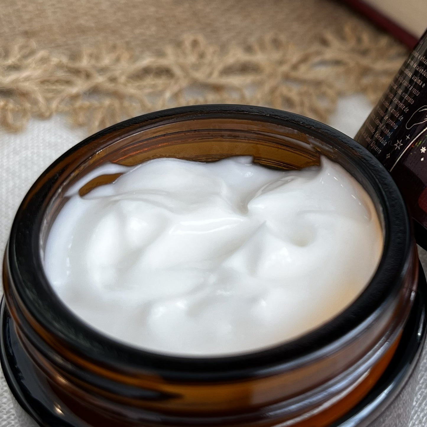 poção hidratante pele mista oleosa